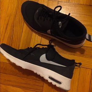 Nike Thea sneakers